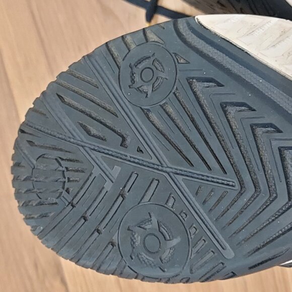 Asics Gel Resolution Court Shoes:  Tennis/Pickleball - Picture 7 of 10